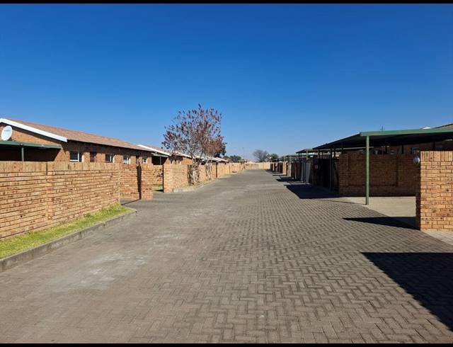 2 BEDROOM SECTIONAL TITLE FOR SALE IN FINSBURY